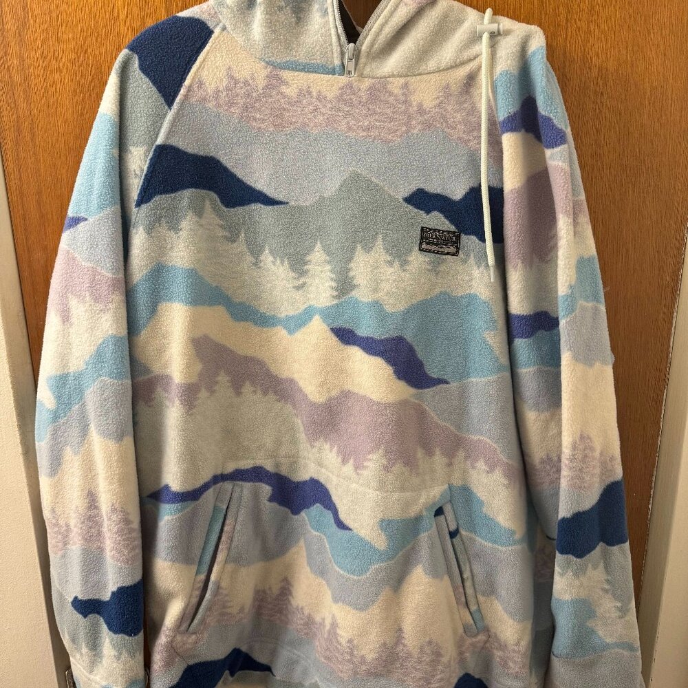 Free Nature Sweater